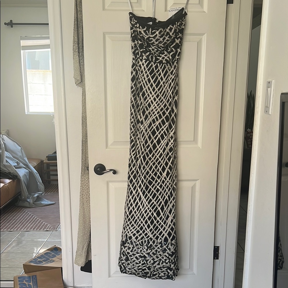 Oscar de la Renta Black and White Designer Evening Gown Size 0